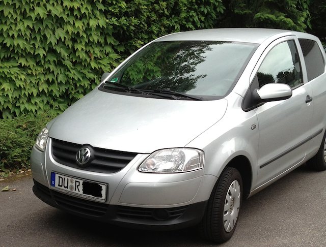 musikalisches auto mit Dur auf Nummernschild
